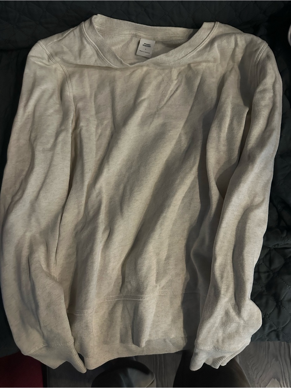Amazon Essentials Women's Cream Crewneck Sweatshirt